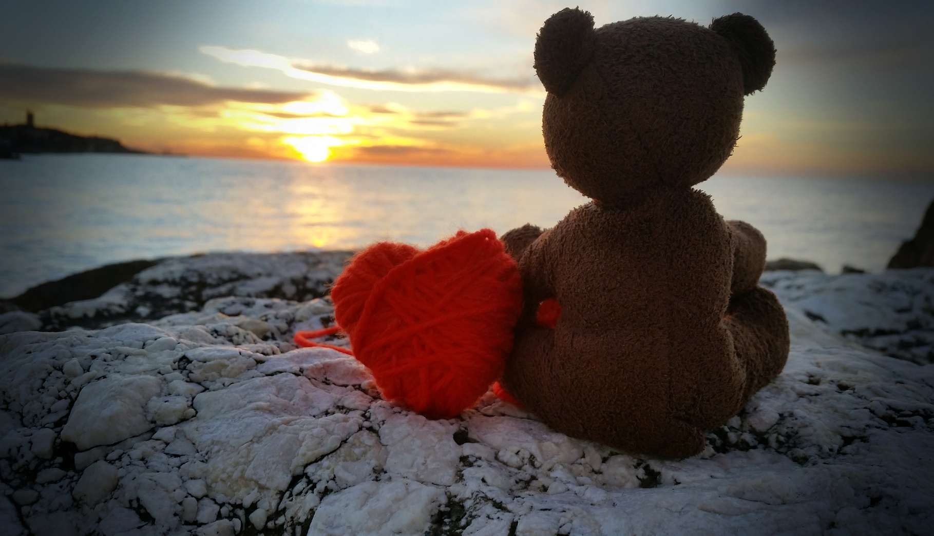 emotional branding humanization strategy tips